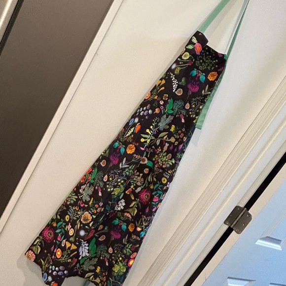 Fig Tree Apron - Picture 4 of 5